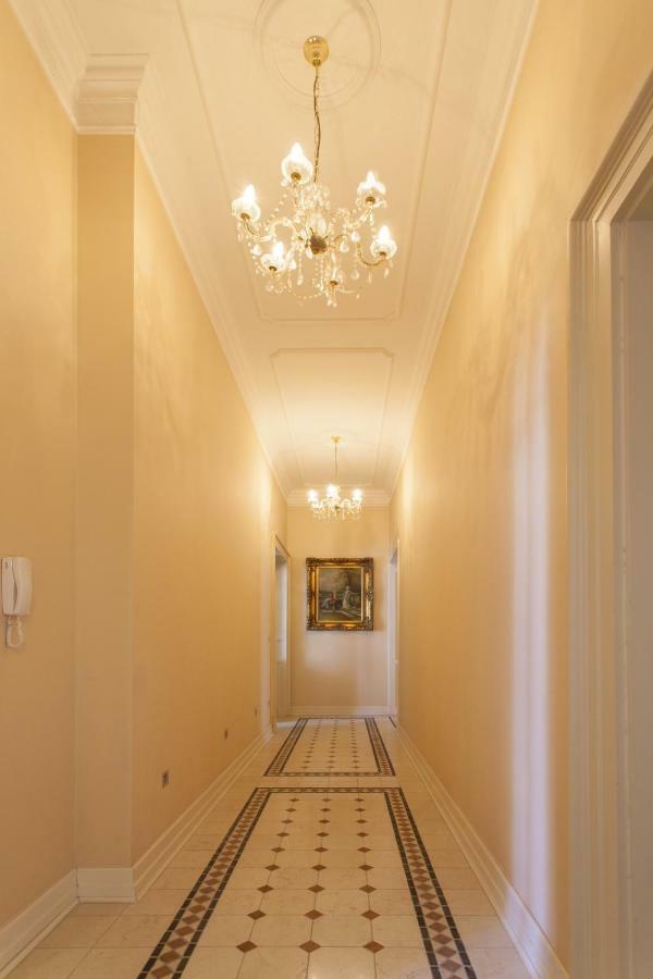 Filip’s Palace Luxurious Apartment Ljubljana Exterior foto