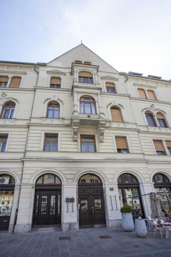 Filip’s Palace Luxurious Apartment Ljubljana Exterior foto