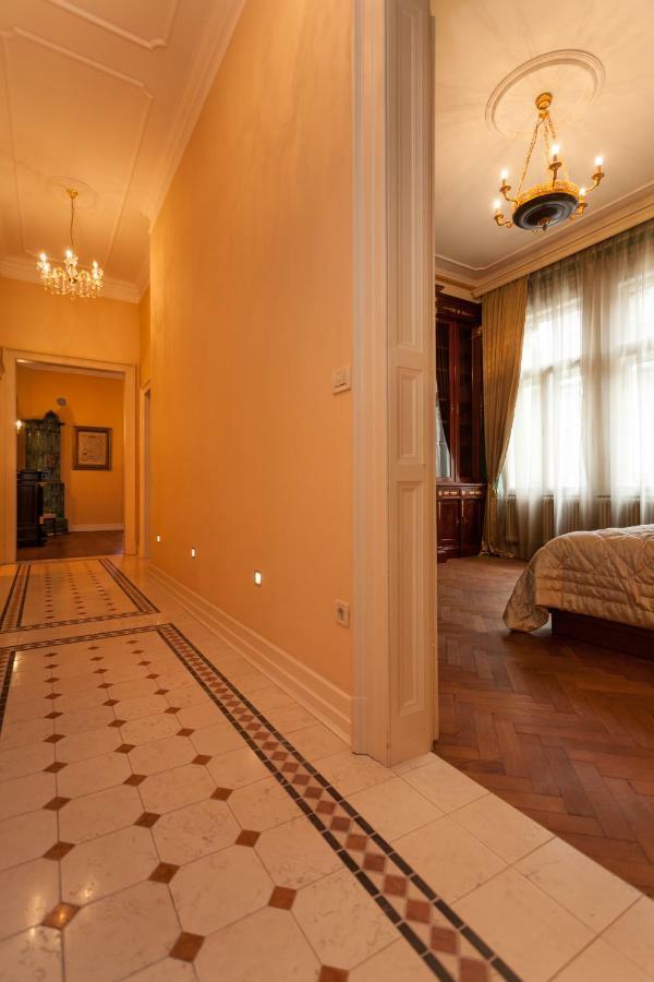 Filip’s Palace Luxurious Apartment Ljubljana Exterior foto