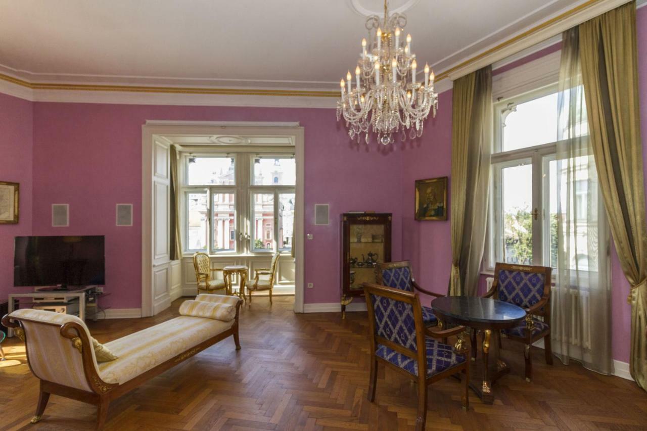 Filip’s Palace Luxurious Apartment Ljubljana Exterior foto