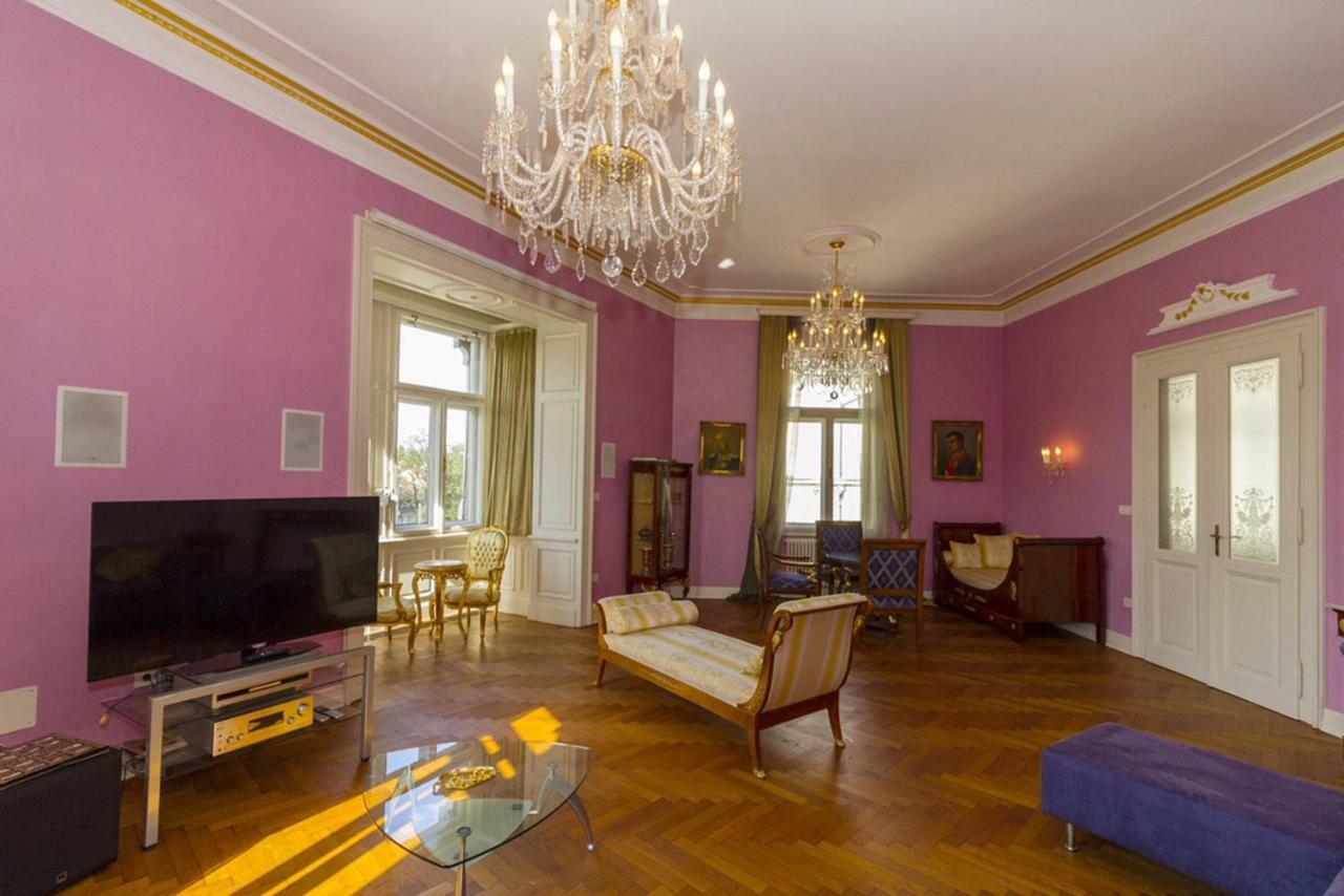 Filip’s Palace Luxurious Apartment Ljubljana Exterior foto