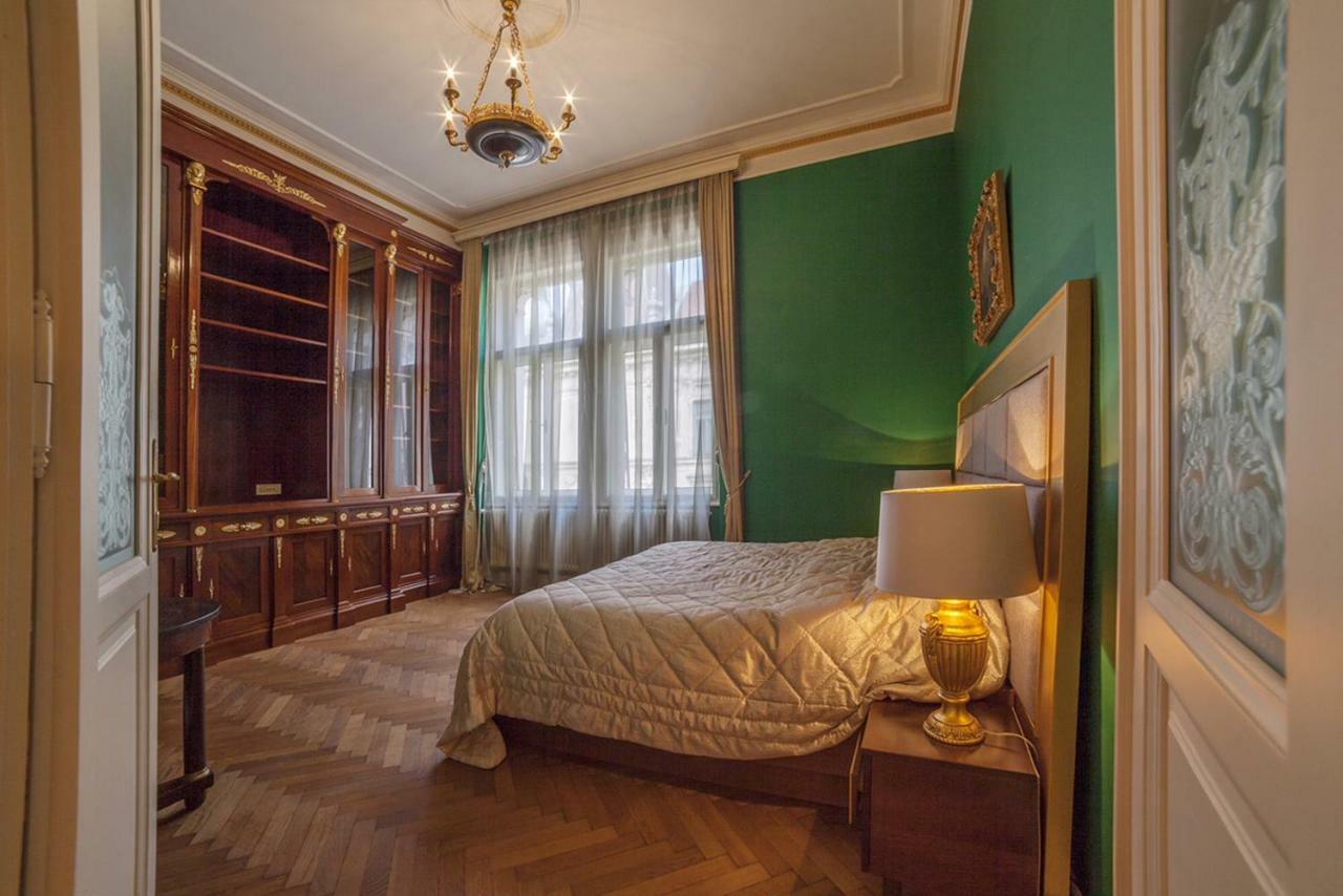 Filip’s Palace Luxurious Apartment Ljubljana Exterior foto
